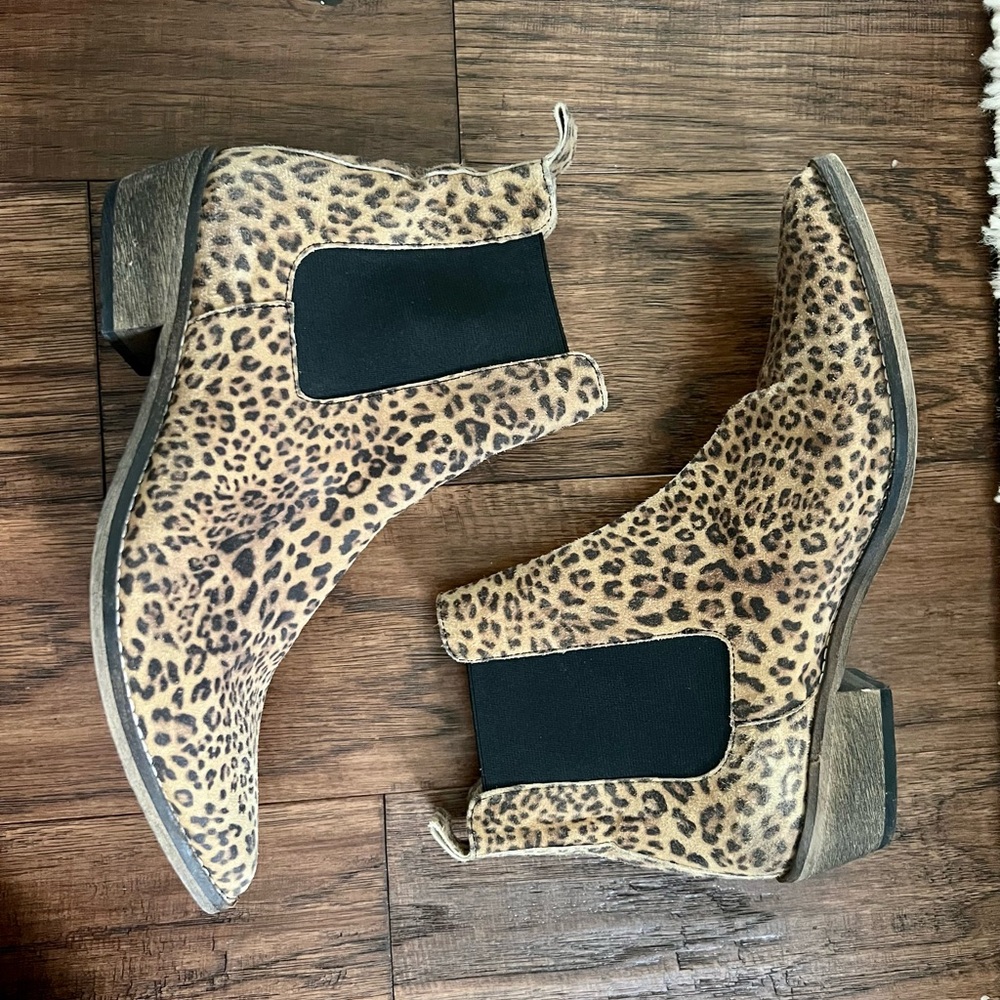 Ivylee Copenhagen Stella Leather Ankle Booties